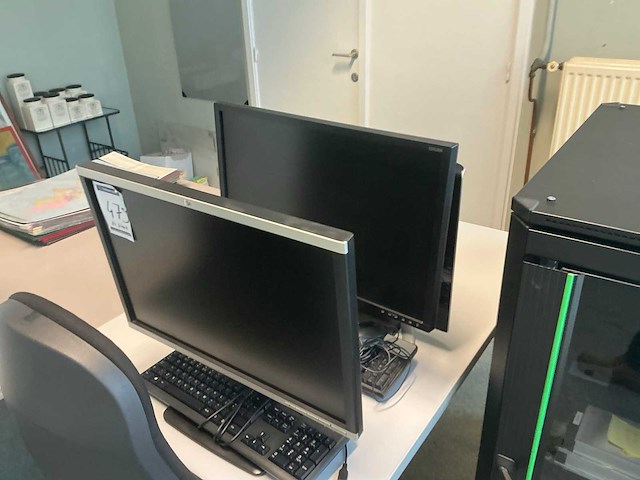 Diverse pc monitoren (3x) - afbeelding 2 van  4