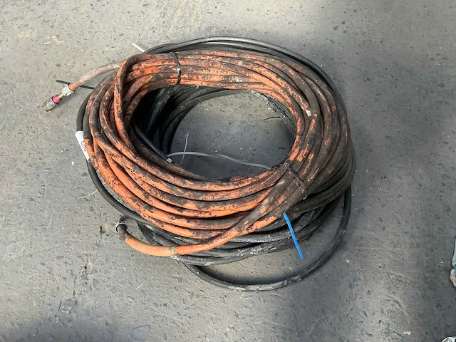 Diverse perslucht slangen (5x) - afbeelding 1 van  10