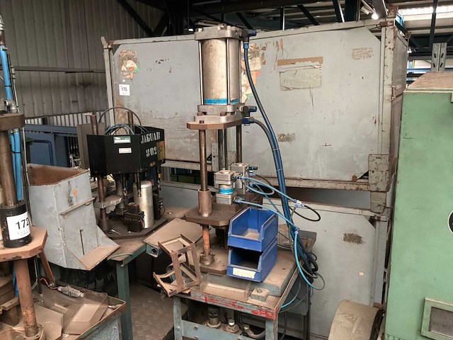 Diverse persmachines (3x) - afbeelding 1 van  4