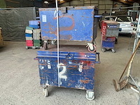 Diverse plaatstalen mobiele materiaalkoffer (2x) - afbeelding 1 van  3