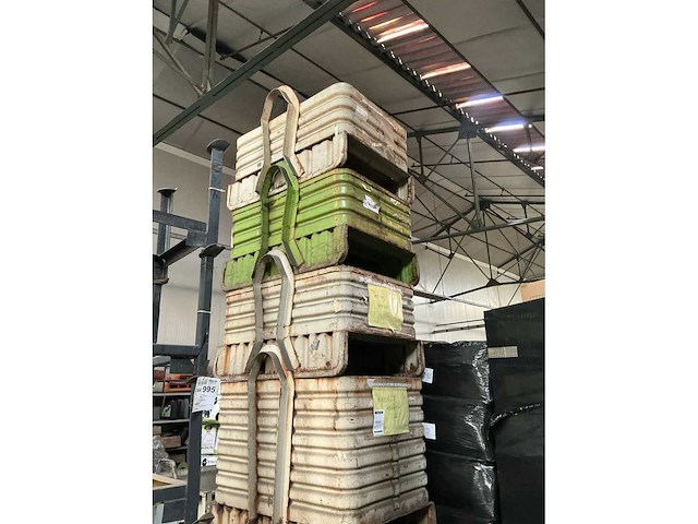 Diverse plaatstalen stapelbakken (10x) - afbeelding 2 van  4