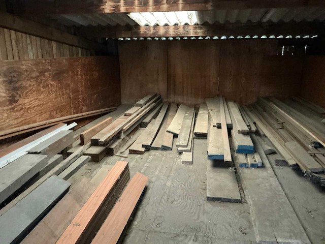 Diverse planken en balken - afbeelding 6 van  7