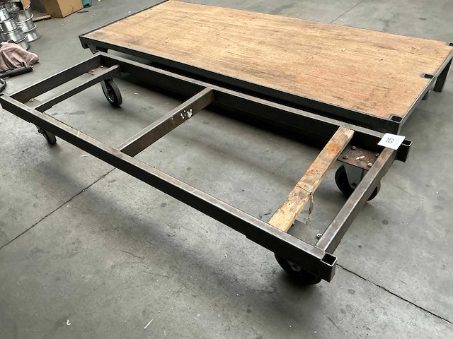 Diverse plateaukarren (2x) - afbeelding 2 van  5