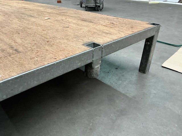 Diverse plateaukarren (2x) - afbeelding 4 van  5