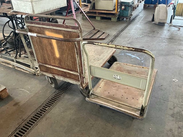 Diverse plateaukarren (2x) - afbeelding 4 van  4