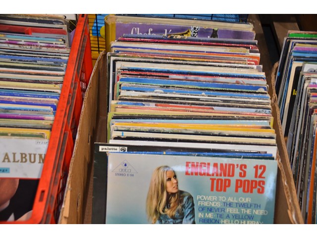 Diverse platen - afbeelding 1 van  8