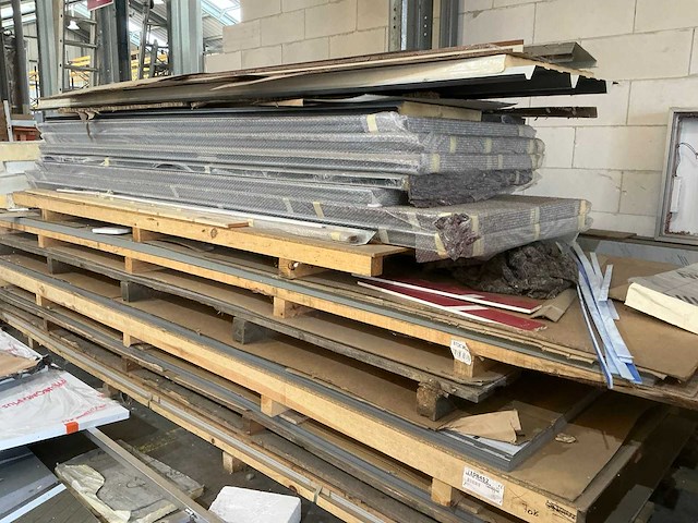 Diverse plexi platen stacbond (42x) - afbeelding 7 van  7