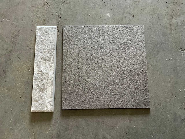 Diverse plinten en tegels (ca. 1000x) - afbeelding 1 van  7