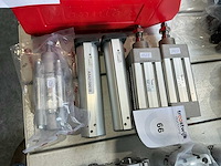 Diverse pneumatische cilinders (5x) - afbeelding 1 van  1
