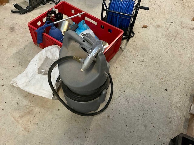 Diverse pneumatische gereedschappen - afbeelding 3 van  7