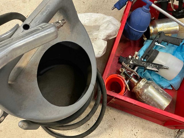 Diverse pneumatische gereedschappen - afbeelding 4 van  7