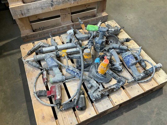 Diverse pneumatische machines (20x) - afbeelding 1 van  9