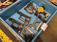 Diverse pneumatische nagelpistolen (6x) - afbeelding 1 van  4