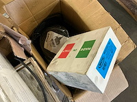 Diverse pompbenodigdheden - afbeelding 4 van  9