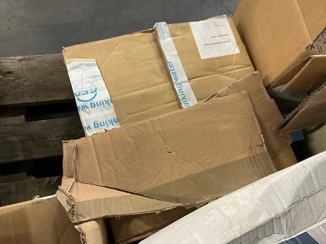 Diverse pompbenodigdheden - afbeelding 7 van  9