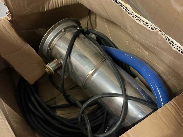 Diverse pompbenodigdheden - afbeelding 4 van  7