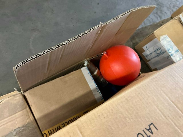 Diverse pompbenodigdheden - afbeelding 5 van  7