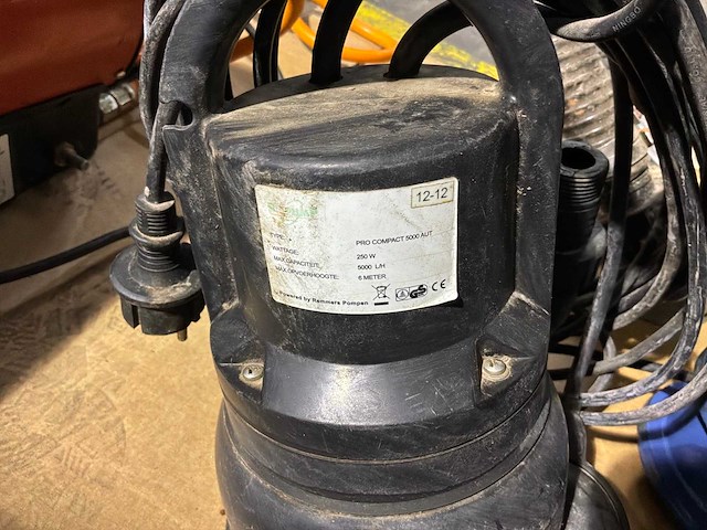 Diverse pompen (4x) - afbeelding 2 van  5