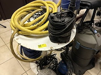 Diverse pompen en darmen - afbeelding 1 van  6
