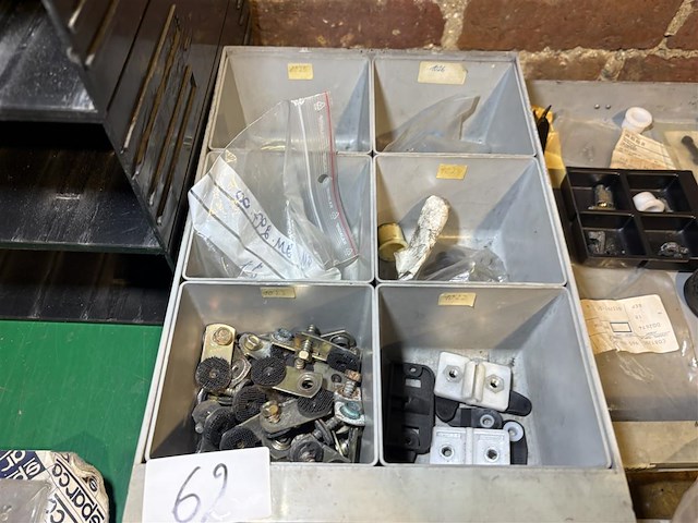 Diverse porsche parts - afbeelding 1 van  4