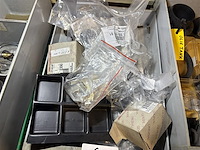 Diverse porsche parts - afbeelding 1 van  4