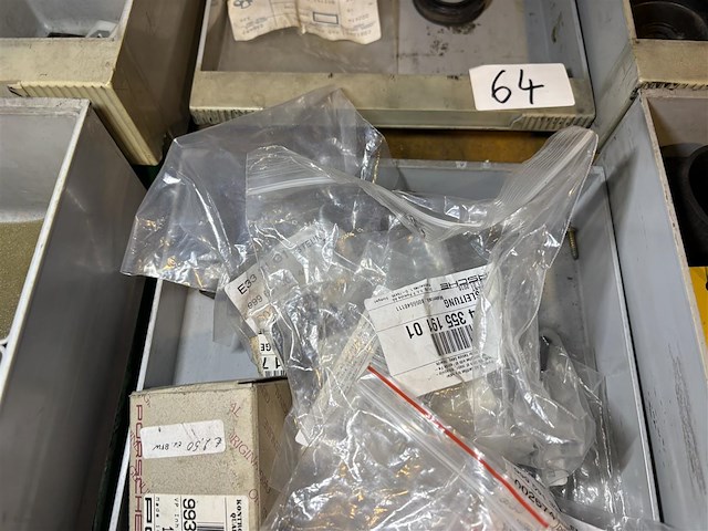 Diverse porsche parts - afbeelding 2 van  4