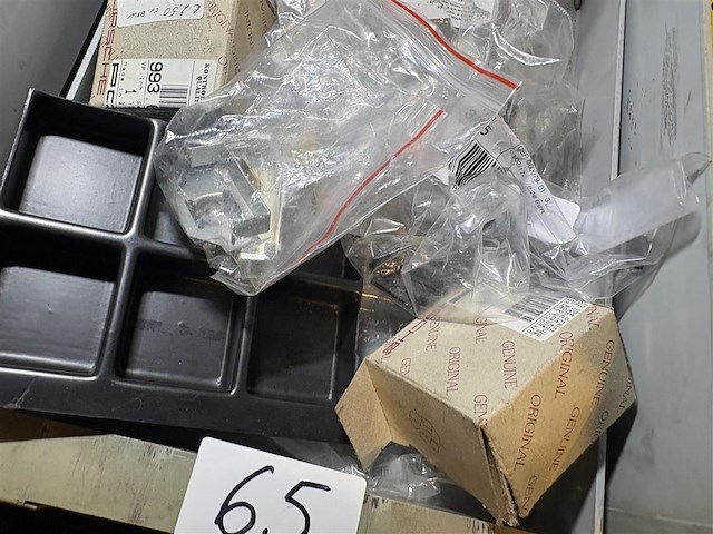 Diverse porsche parts - afbeelding 4 van  4