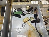 Diverse porsche parts - afbeelding 2 van  3