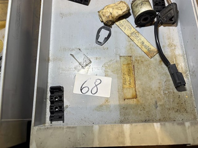 Diverse porsche parts - afbeelding 3 van  3