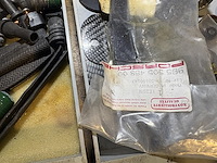 Diverse porsche parts - afbeelding 2 van  3