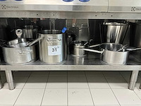 Diverse potten en pannen (18x) - afbeelding 1 van  6