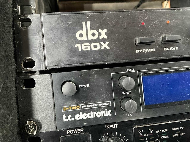 Diverse pro audio-apparatuur - afbeelding 9 van  10