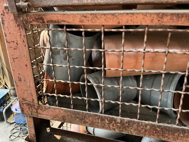 Diverse pvc bochten en koppelstukken - afbeelding 9 van  12