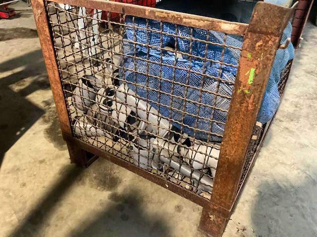 Diverse pvc bochten en koppelstukken - afbeelding 5 van  16