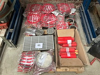 Diverse pvc brandmoffen - afbeelding 1 van  8