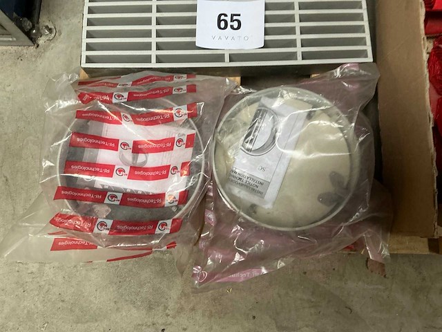 Diverse pvc brandmoffen - afbeelding 2 van  8