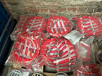 Diverse pvc brandmoffen - afbeelding 8 van  8