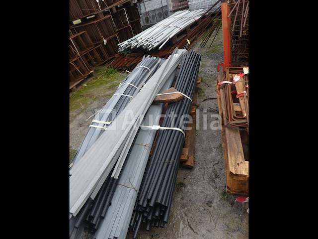 Diverse pvc-buizen en profielen - afbeelding 6 van  6