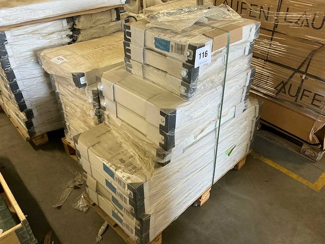 Diverse radiatoren (10x) - afbeelding 1 van  7