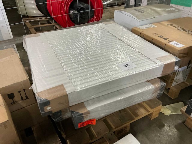 Diverse radiatoren (4x) - afbeelding 1 van  4