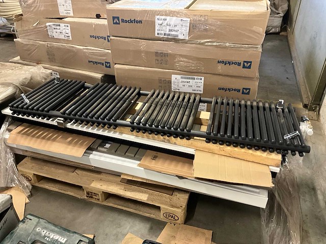 Diverse radiatoren (5x) - afbeelding 4 van  5