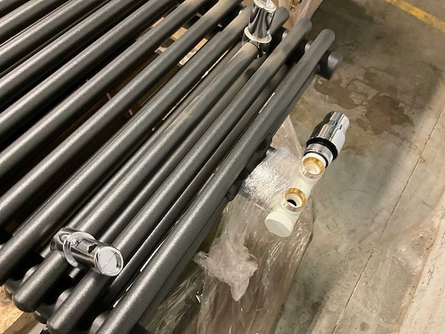 Diverse radiatoren (5x) - afbeelding 5 van  5