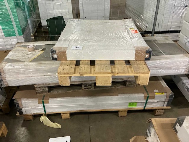 Diverse radiatoren (5x) - afbeelding 1 van  9