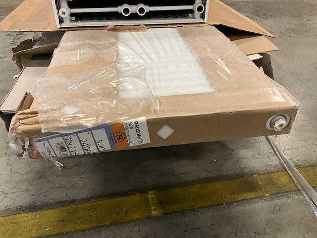 Diverse radiatoren (5x) - afbeelding 10 van  10