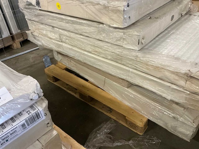 Diverse radiatoren (6x) - afbeelding 4 van  7