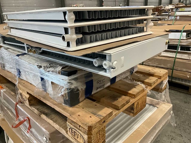 Diverse radiatoren (7x) - afbeelding 9 van  14