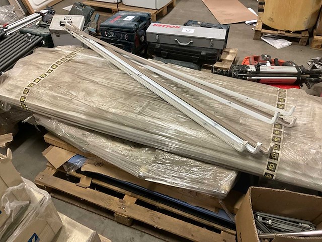 Diverse radiatoren (8x) - afbeelding 1 van  6