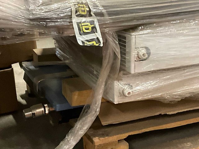 Diverse radiatoren (8x) - afbeelding 2 van  6