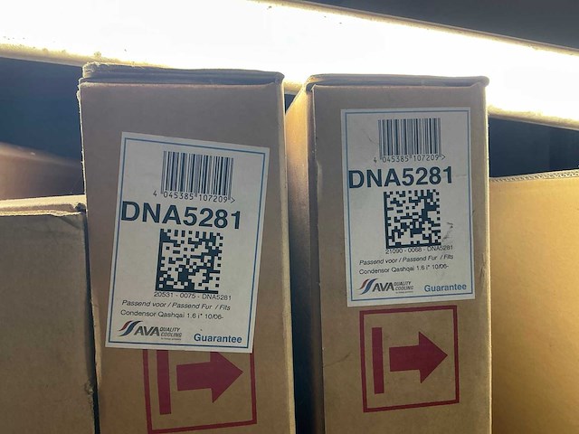 Diverse radiatoren en condensatoren (17x) - afbeelding 9 van  11