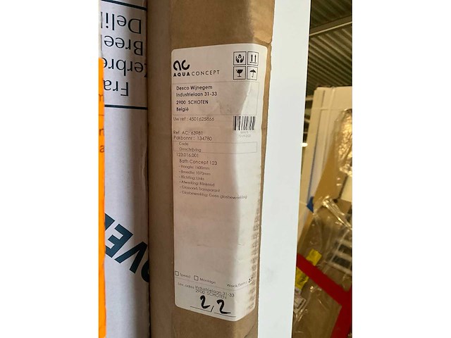 Diverse radiatoren en douchewanden (13x) - afbeelding 3 van  16